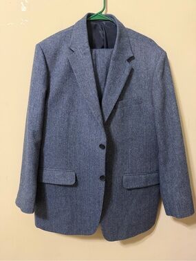 Studiosuits Blue Herringbone 46s tweed suit coat and pants handcrafted euc chic